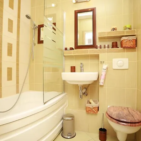 Pod Mostem ורוצלב